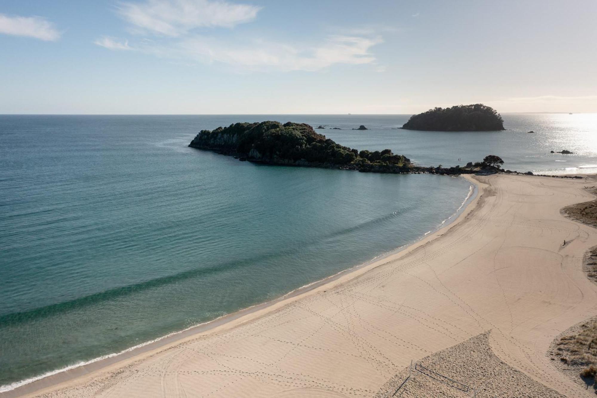Oceanside Bliss - Absolute Beachfront - Uninterrupted Ocean Views With Pool Маунт-Маунгани Экстерьер фото